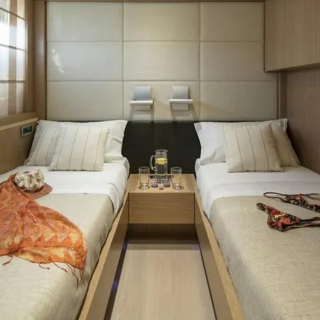 Luxury Yacht Rini V Botel Athens